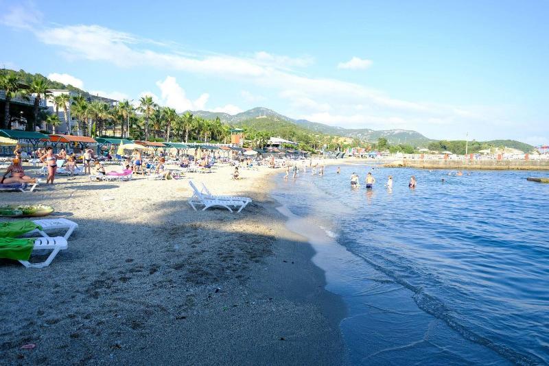 Larissa Hill Beach Hotel Konaklı Buitenkant foto