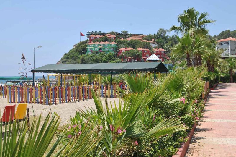 Larissa Hill Beach Hotel Konaklı Buitenkant foto